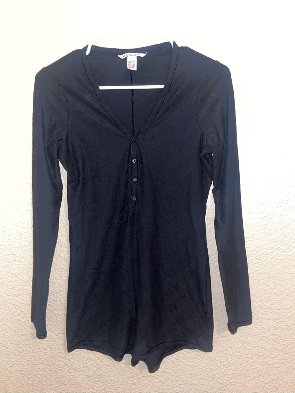 Victoria's Secret Black Long-Sleeve V-Neck pajama shorts